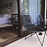 Casa Quatro Oito